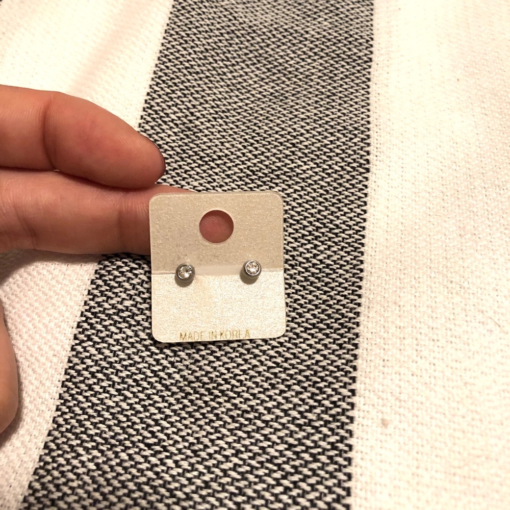 Reversible silver earrings